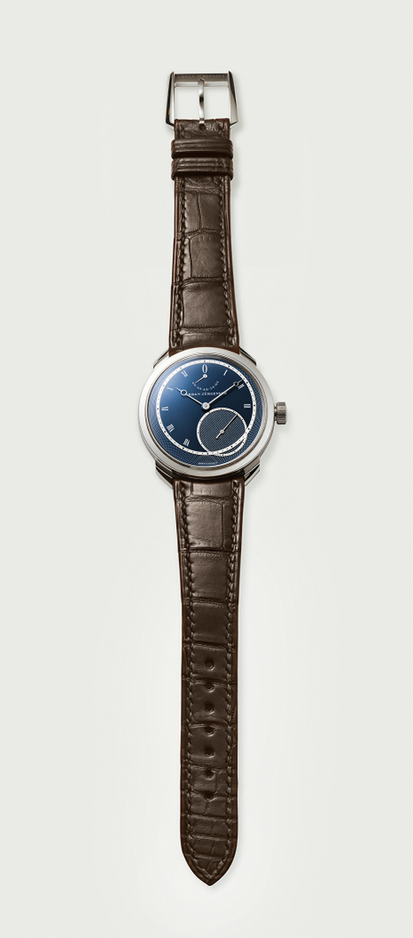 Case: Platinum, Dial: Blue