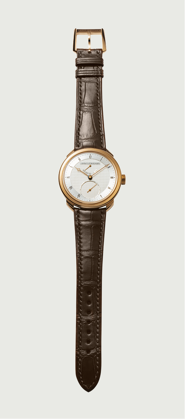 Case: Rose Gold, Dial: White